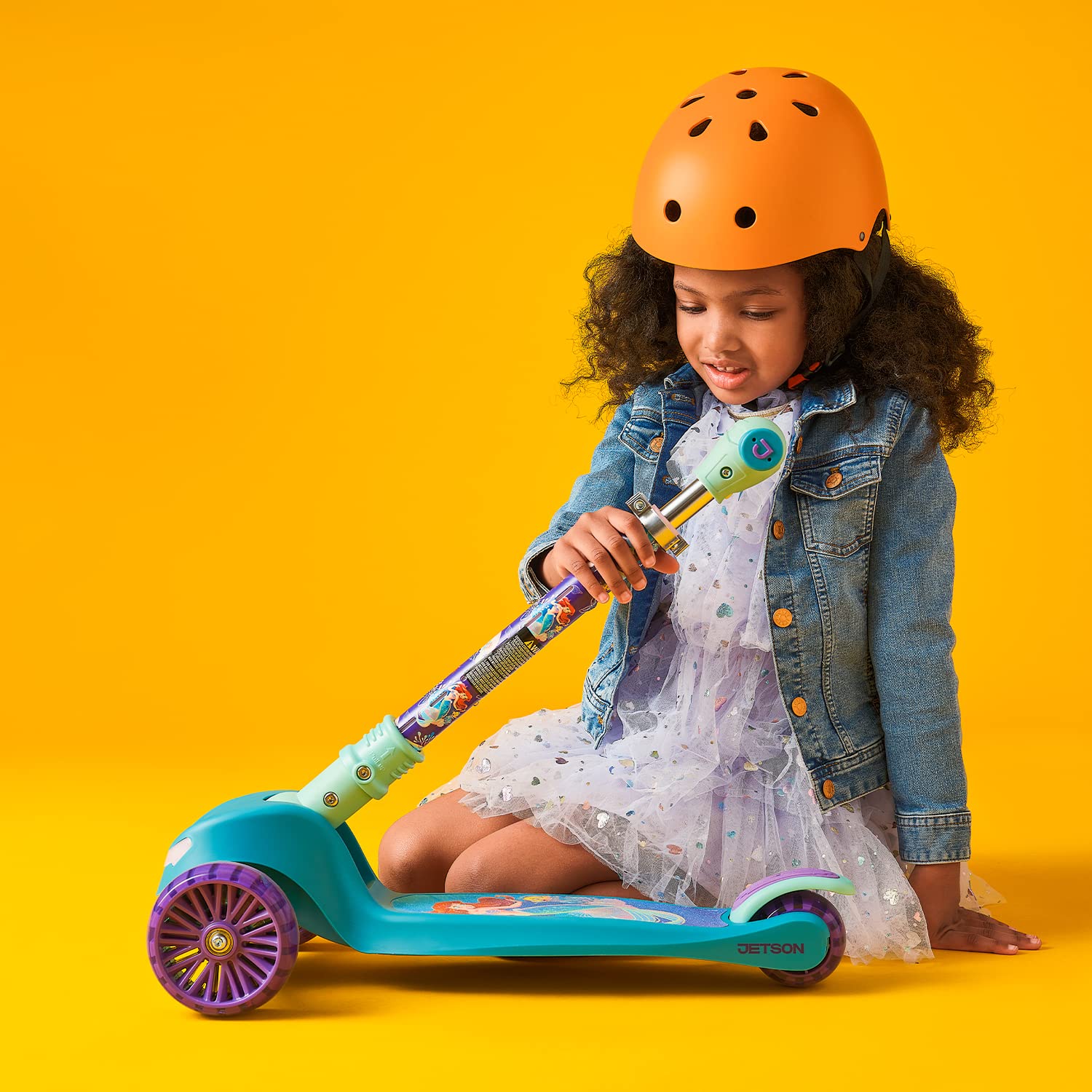 Jetson Character Kids Kick Scooter, LED Lights on Stem & Light-Up Wheels, Lightweight Frame, Height-Adjustable Handlebar, Lean-to-Steer System, Easy-Fold Mechanism - Image 6